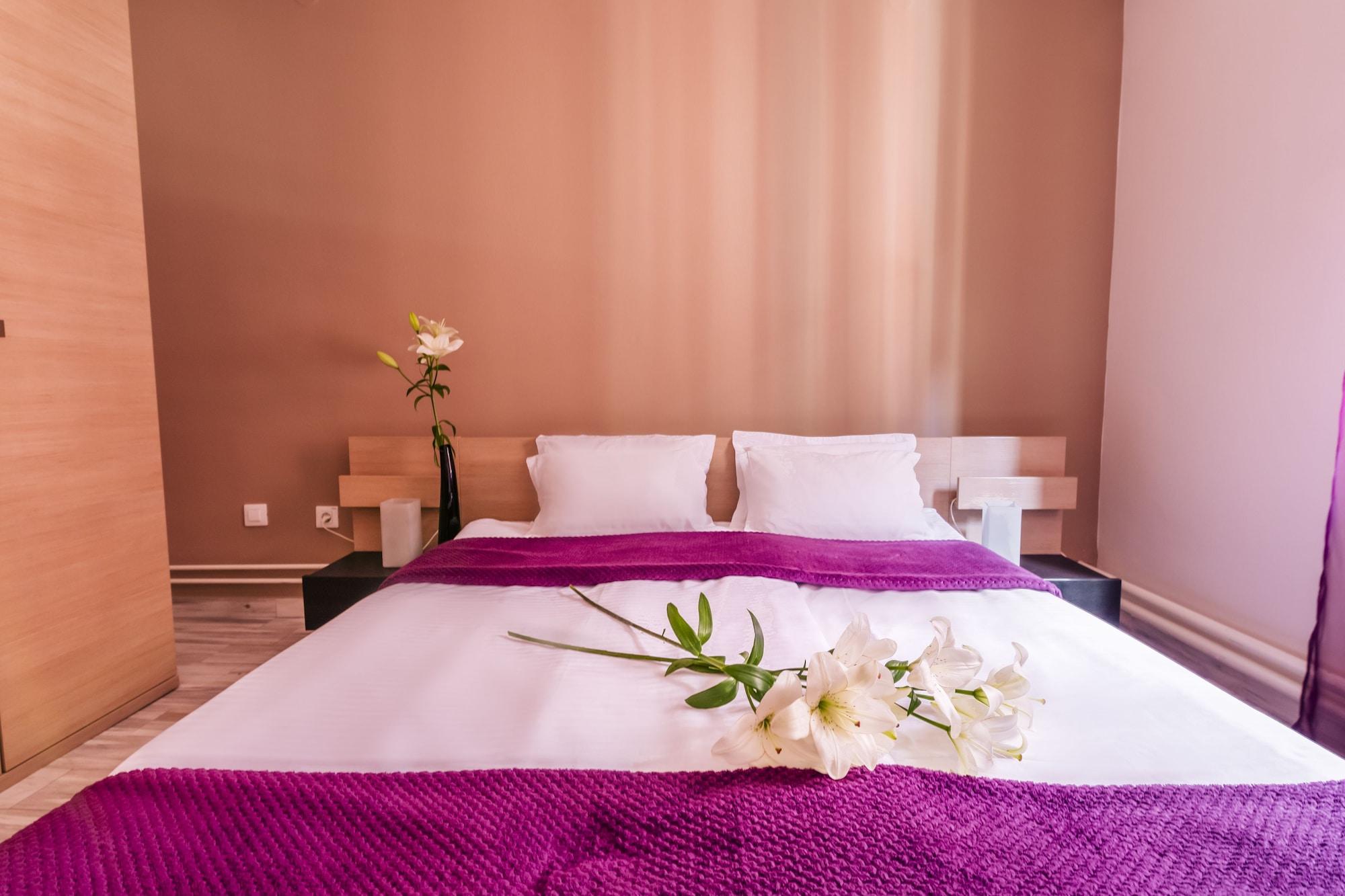 Veliki Garni Hotel Нови Сад Екстериор снимка
